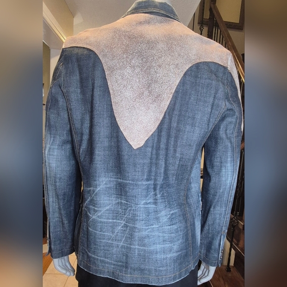 Pure Venom Blazer - Picture 2 of 15